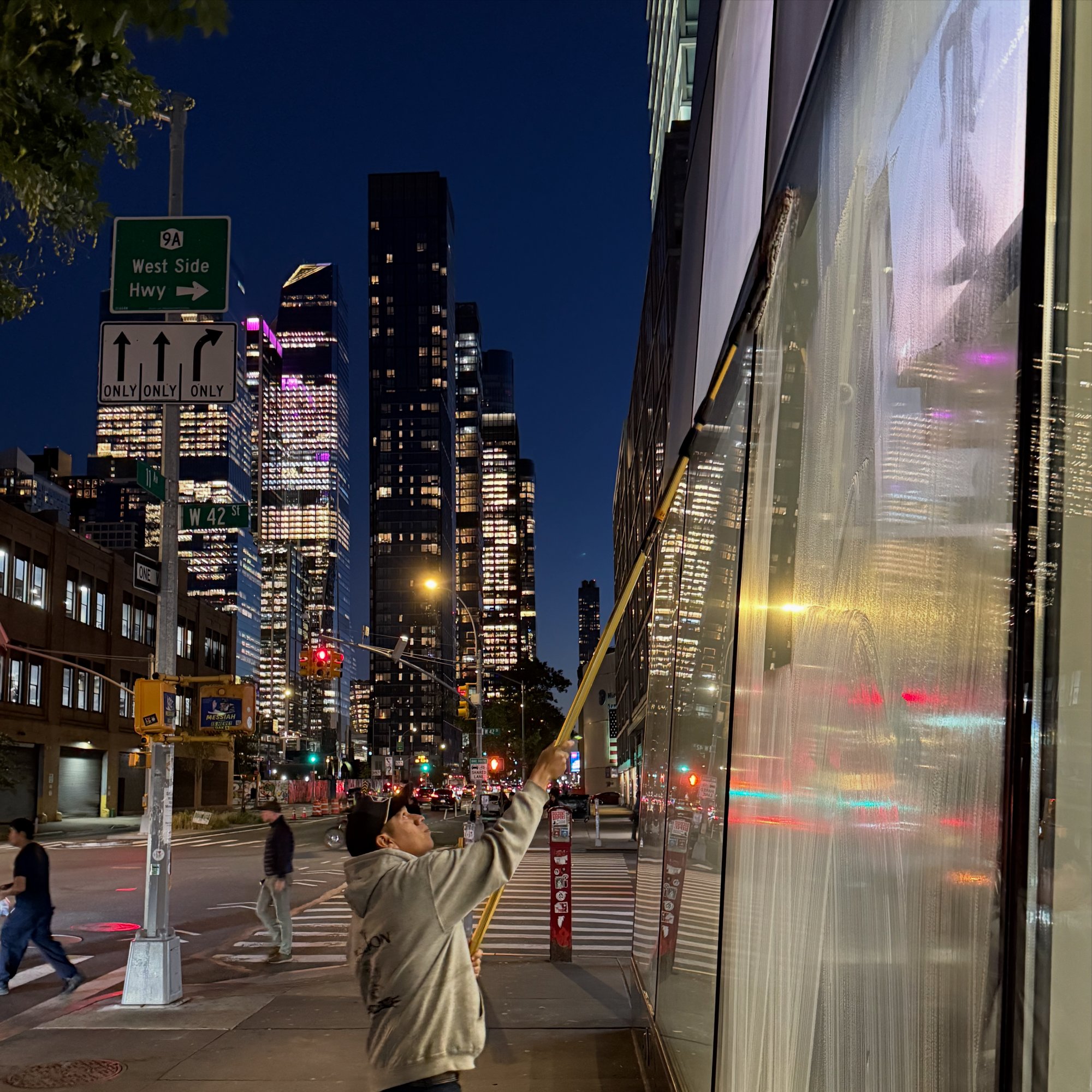 Commercial window cleaning